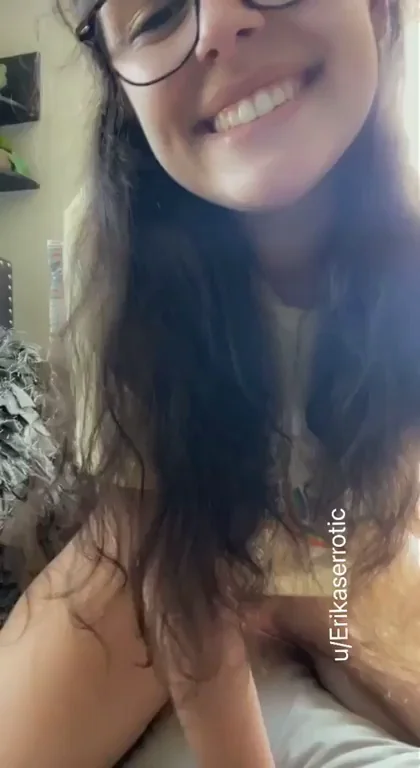 I'm just a cheeky geeky gal and I want to play!