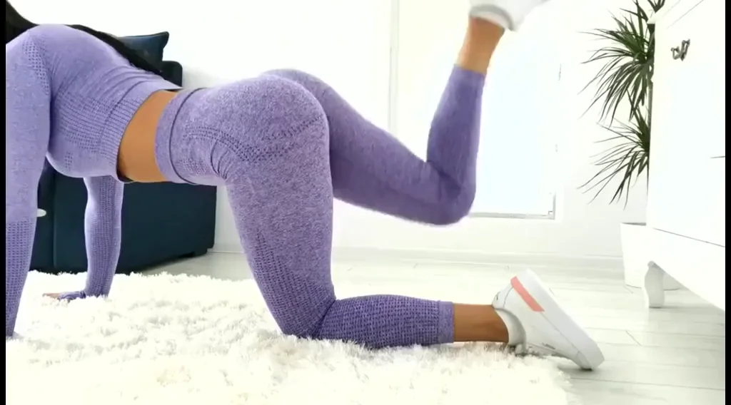 Yoga Pants Creampie 💦🍑