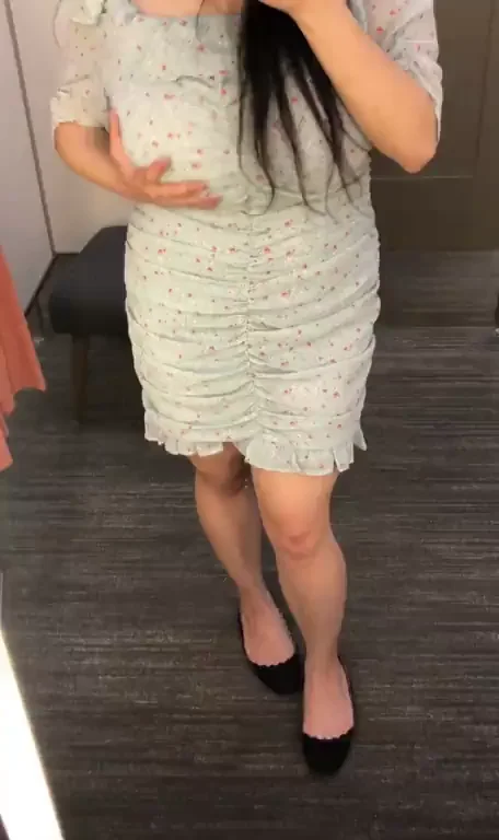 Petite 5'3 Asian Slut Flaunts G-Cup Tits in Fitting Room 😈🍒