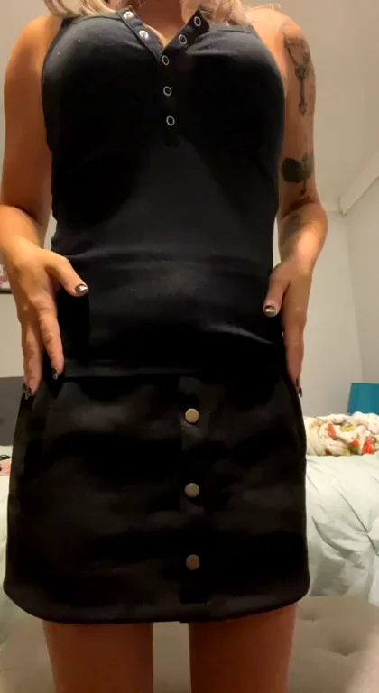 Getting dirty while my husband isn't at home ?