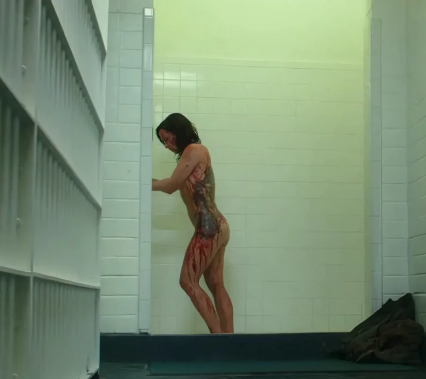 🔥 Danielle Harris' Juicy Shower Tease in Hatchet III 💦🍑