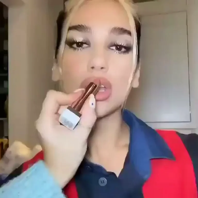 Imagine those thic soft lips wrapped around our dick...dua lipa