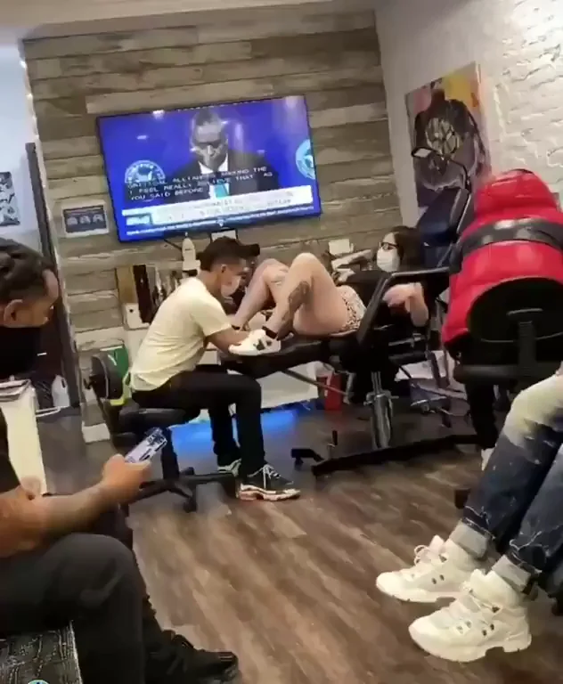 Tattoo Parlor Squirt Surprise: Slut Gets Inked While Dripping Wet