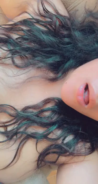 🔥 Feisty Latina's Lovense Toy Buzzing Deep Inside - Hear It & Join My Slutty Sessions! 💦👅