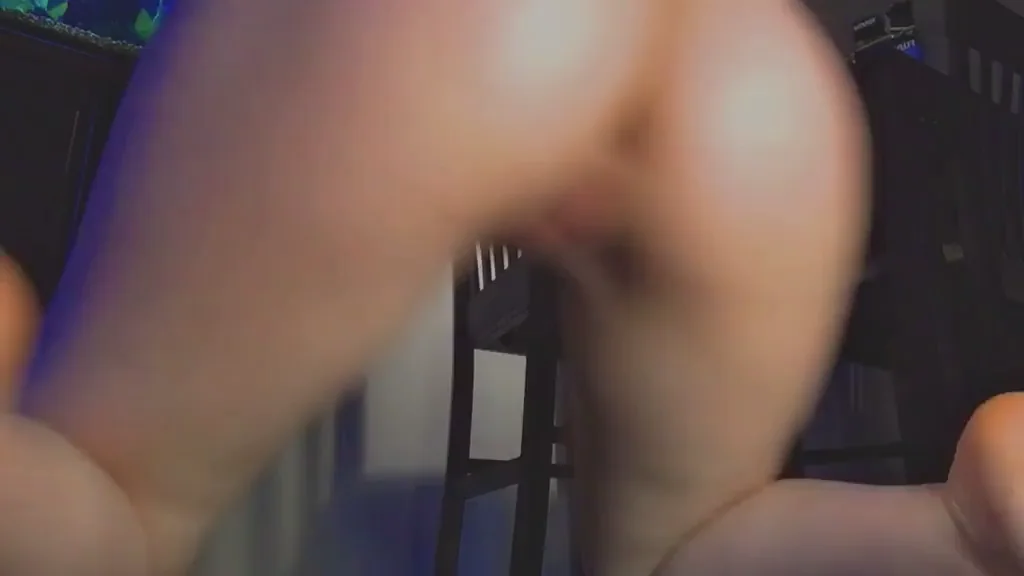 Can I Bounce My Juicy Ass on Your Hard Cock? 🍑💦