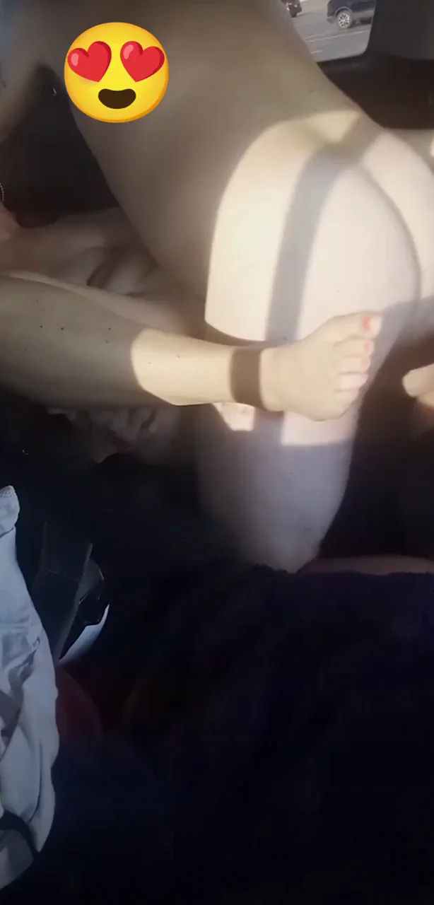 Hubby getting very sloppy seconds after my bull, turn up the volume and see how used I sound
