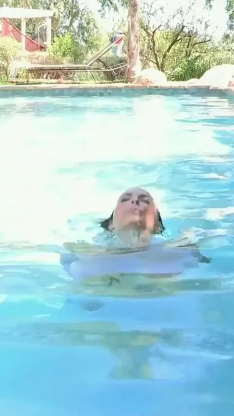 Holly Halston's Good Morning Bimbo Pool Tease 💦🍈🍈