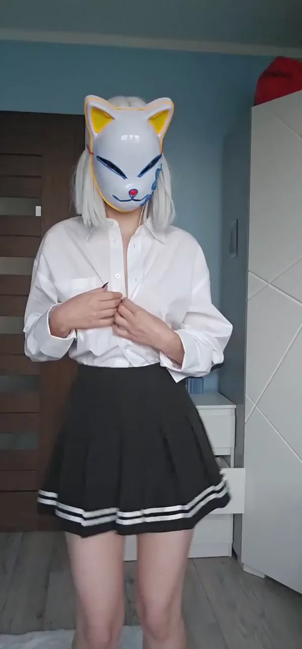Kitty needs good boys...