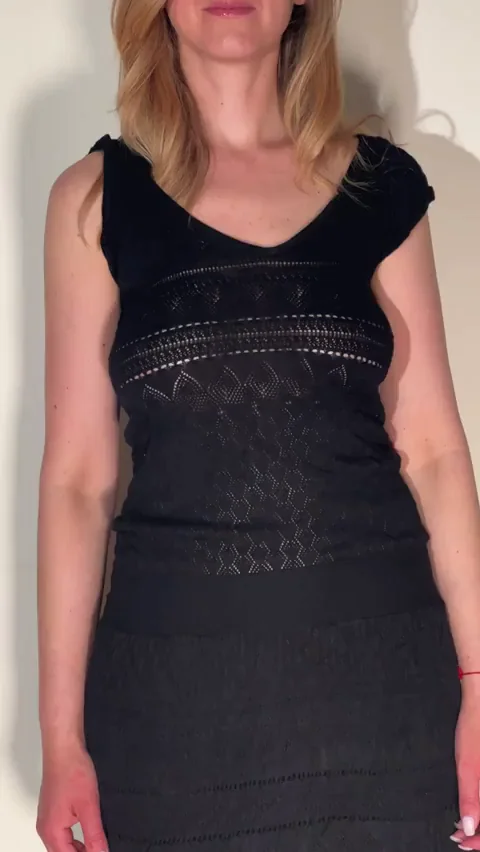 Would you be surprised and happy to see my hairy pussy?