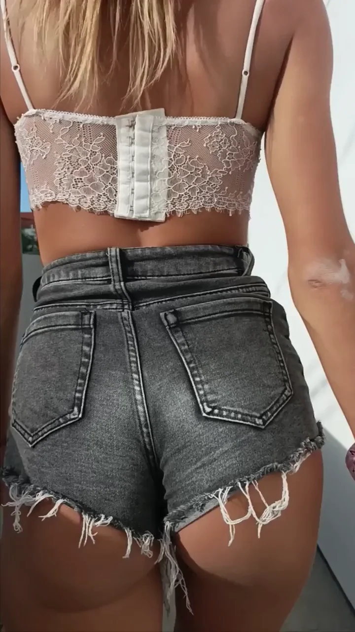 Petite Teen's Milk Run 🍈🍑🔥