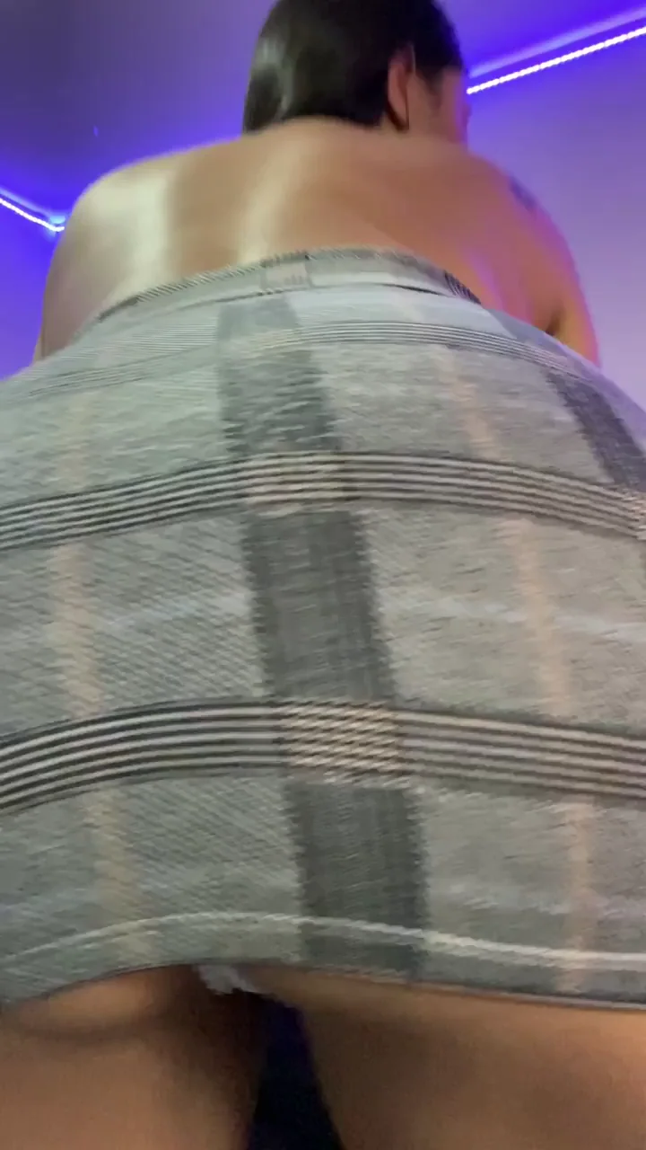 I need a man's opinion. Do you think my booty is appetizing? :)