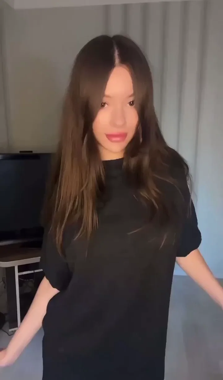Busty Petite Teen's Bedroom Tease: Perfect Fuckdoll Decor 😈🍒