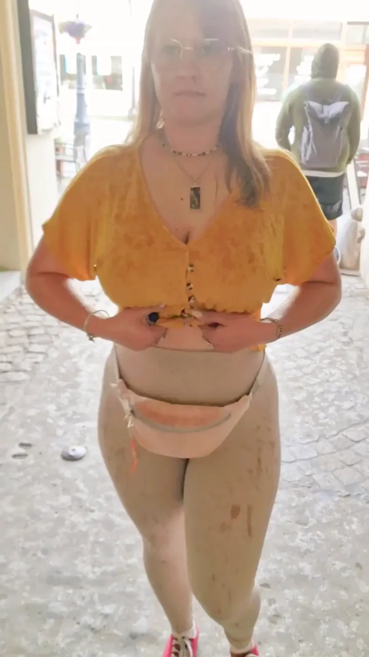 When you get caught in the rain and take shelter from it in a gate, keep your eyes peeled because you might miss something. Heh