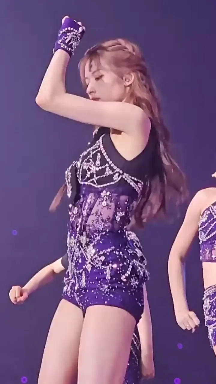 TWICE - Sana