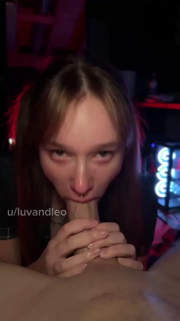 Cute Amateur Babe Worships Monster Cock with Sloppy Deepthroat