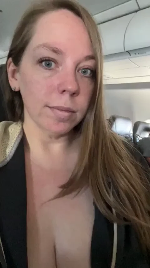 Couldn't resist the risk of an aisle seat! [gif]