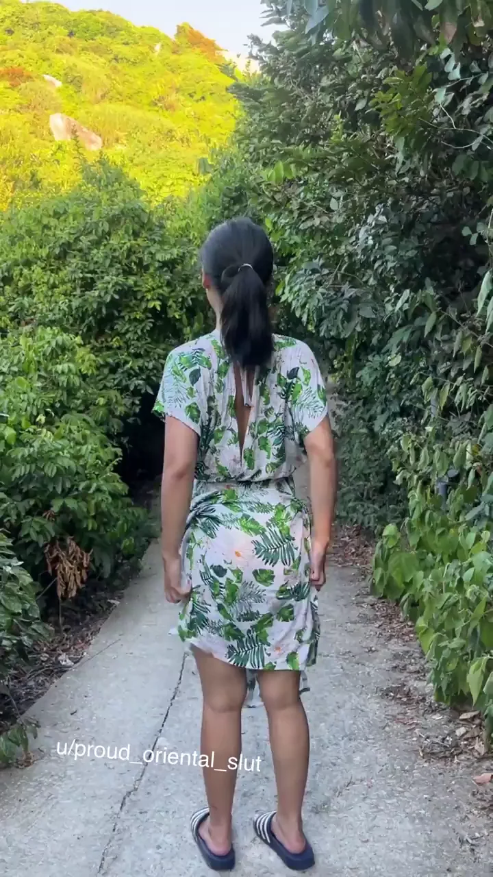 [GIF] Dancing around happily when I'm naked
