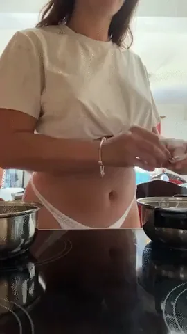 Neighbor Sneaks In & Fucks Her Big Tits Kitchen Slut 🍳🍑💦
