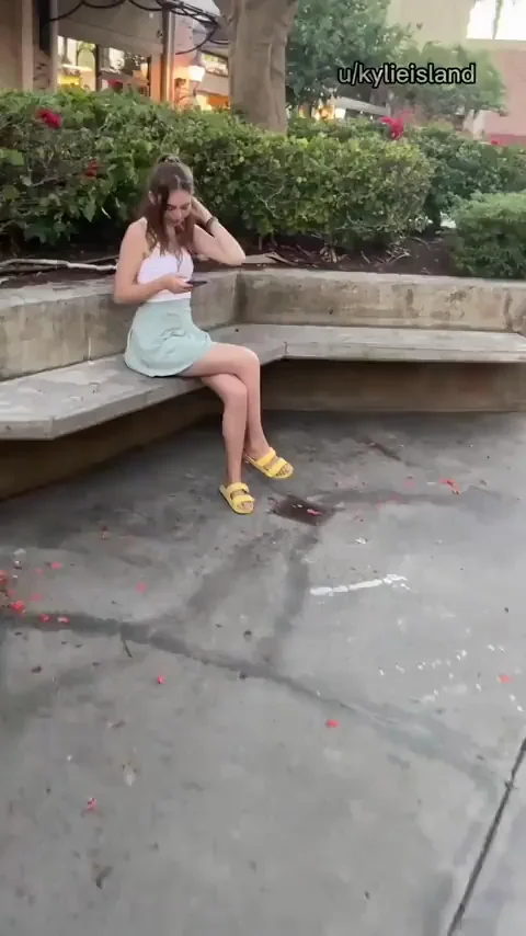 Hot stranger picked up in public and sucks dick