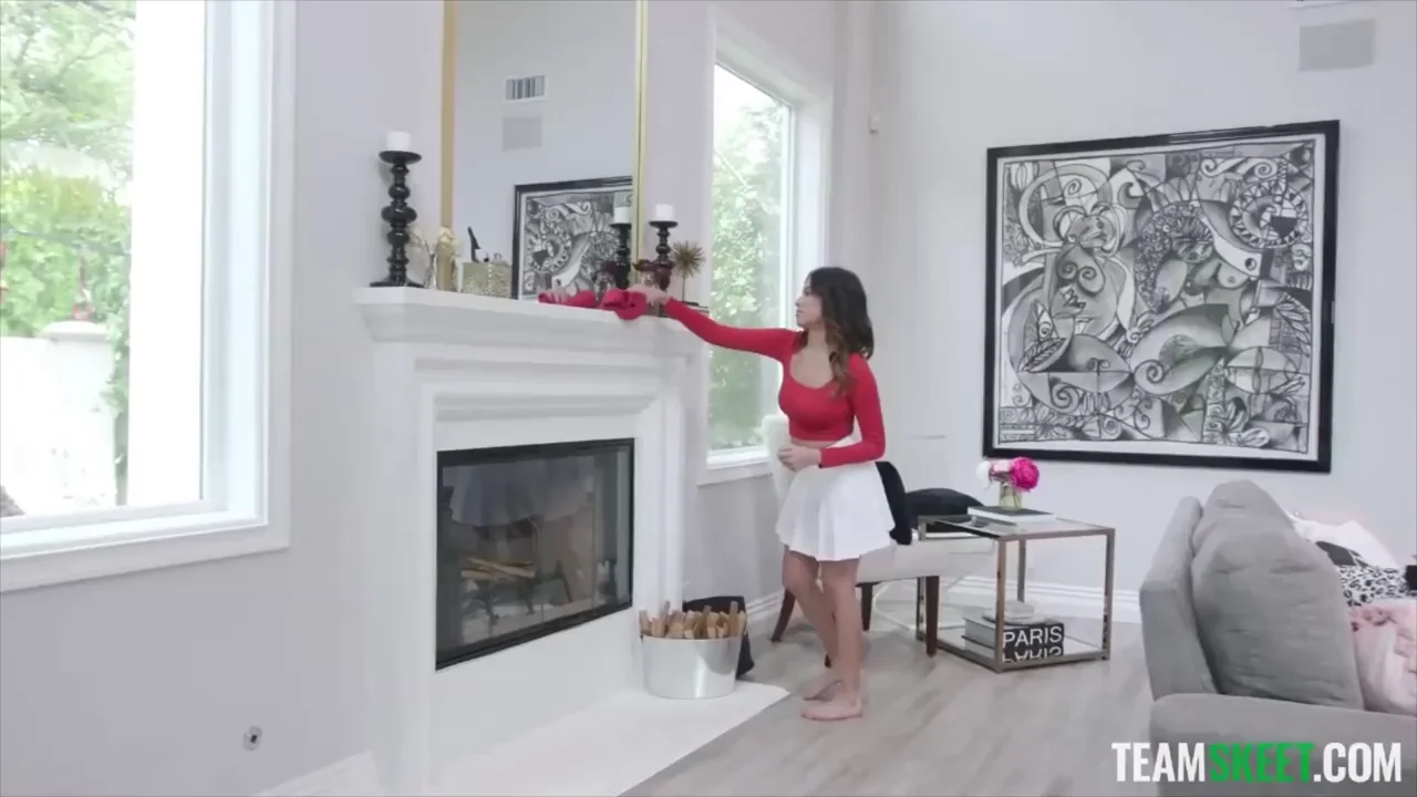 Reyna Belle - A Hard-Working Babysitter