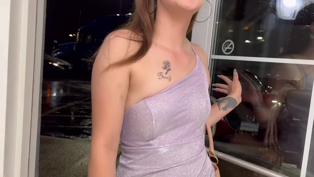 Amateur Slut in Purple Dress Sucks Thick Cock 😍🍆💦
