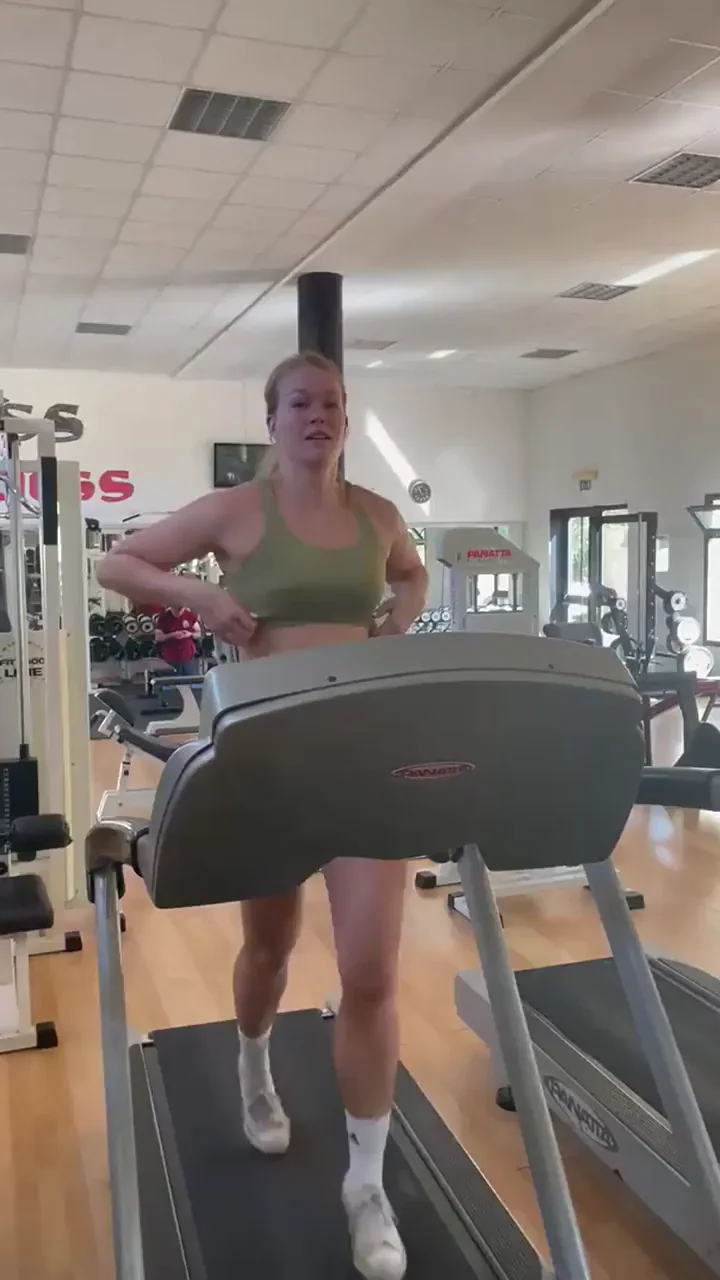 I run best with tits out.. Haha I had a blast! I love the idea of just running naked!