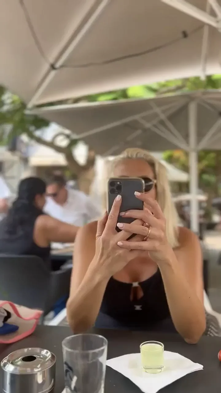 Have You Ever Flashed in Public and Felt Guilty?