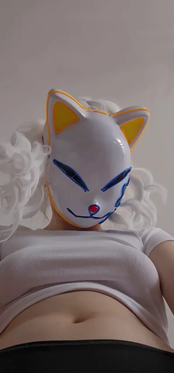 😻 Cat Girl Slut in Mask Teases Her Juicy Tits & Tummy 🔥