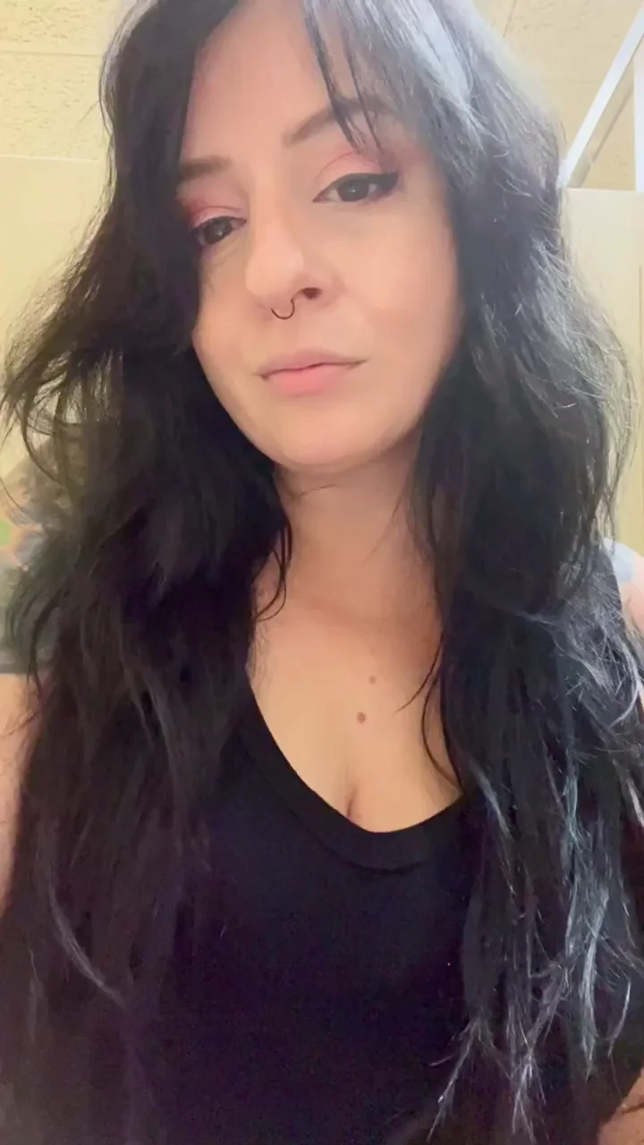 Thick Latina Babe's Sneaky Work Tit Flash 💦😈