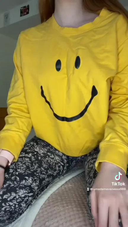 Redhead TikTok Slut Begs for NSFW: Fat Ass in Patterned Leggings