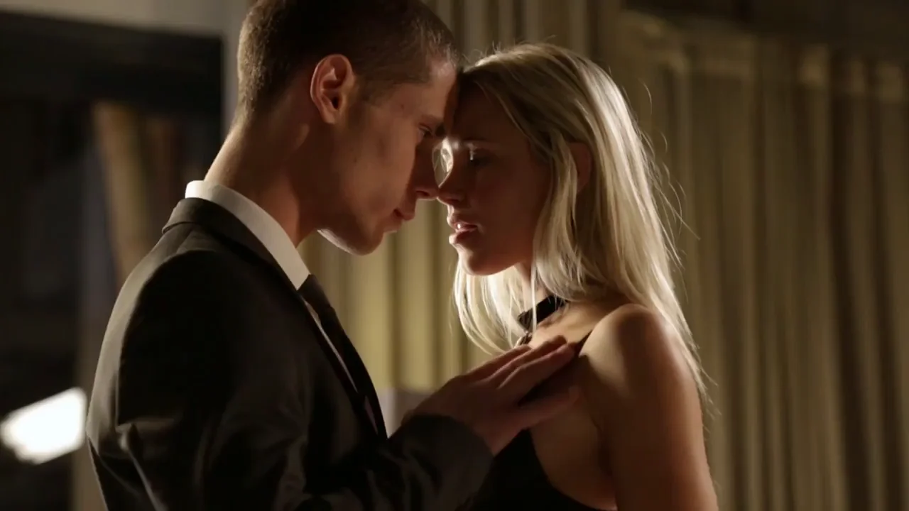 Sexy En Noir: Blonde Bombshell Gets Pounded in Sultry Black Lace