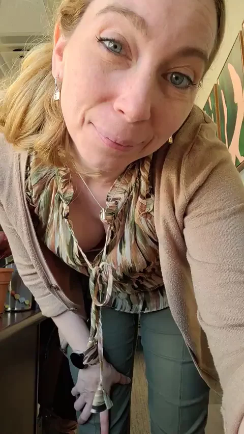 Earth Tones... (F)47