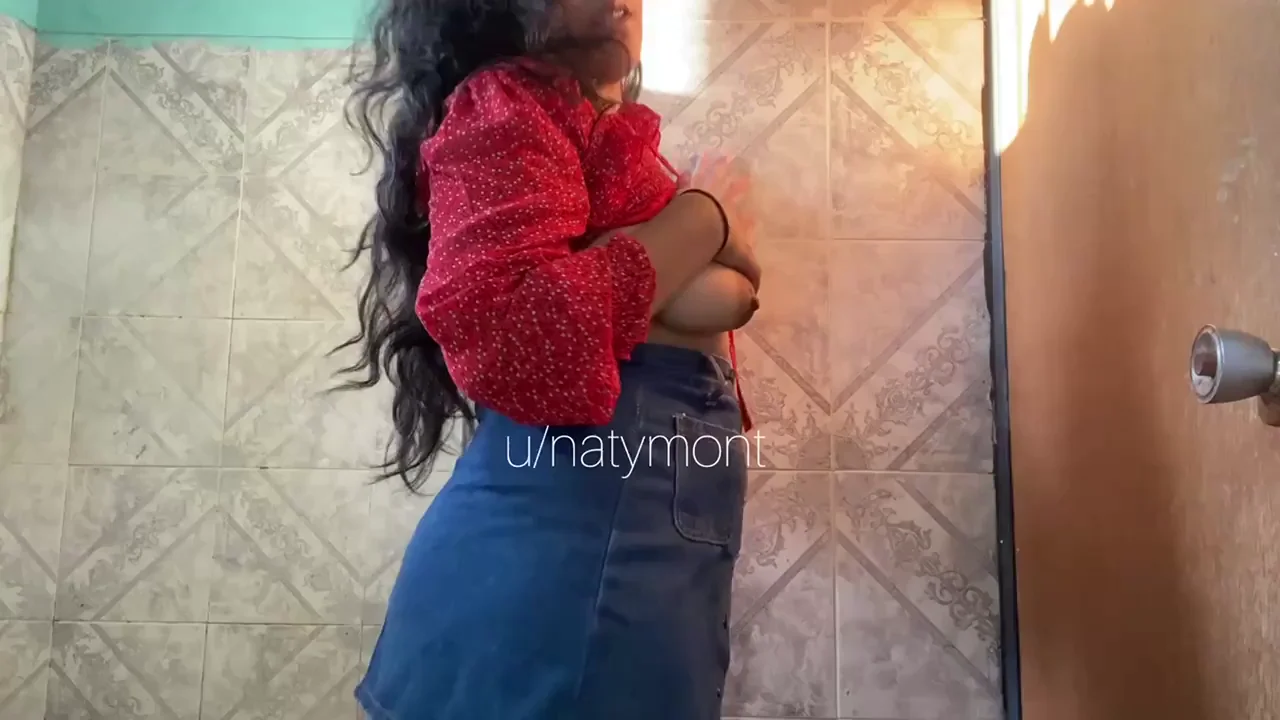 I think my skirt is too short