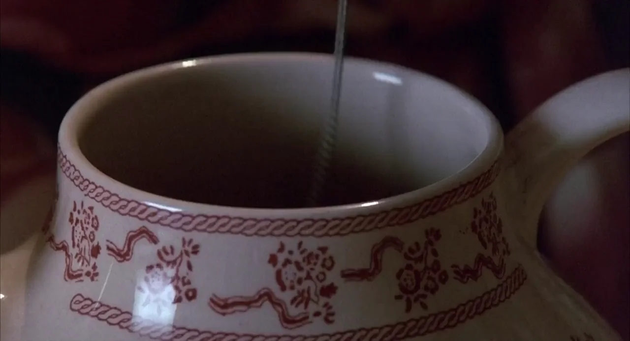 Cynthia Gibb's Steamy Teacup Seduction with Rob Lowe 😏🍑