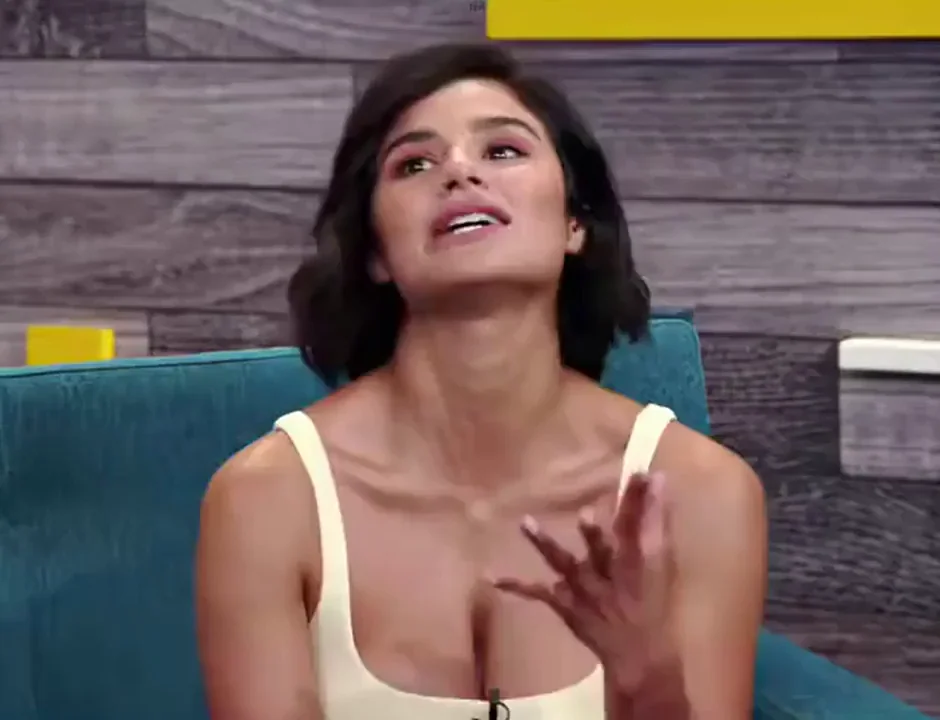 Diane Guerrero's Juicy Latina Tits Tease 😍🍈🍈