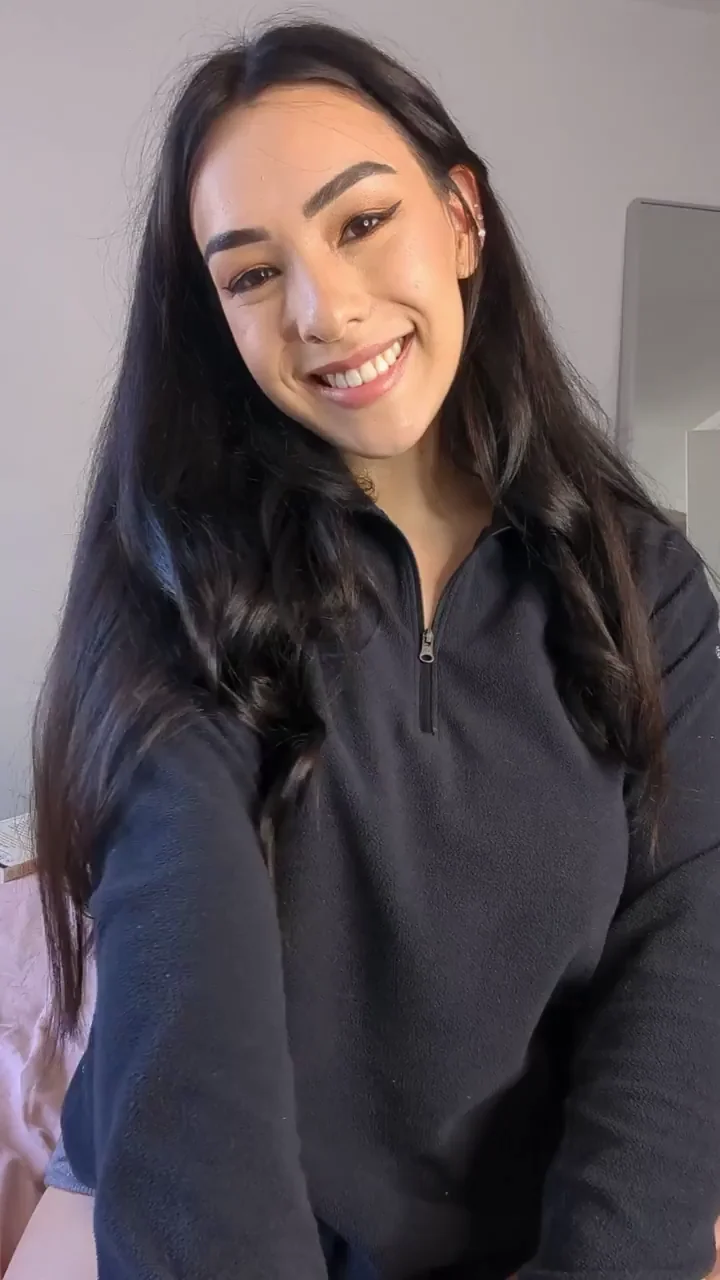 Pierced Nipple Tease & Suckable Tits: Juicy Asian Bombshell Flashes