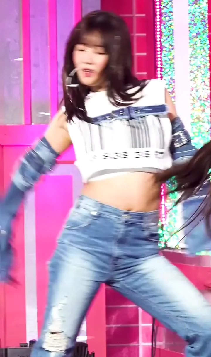🔥 Apink Bomi's Sexy Dance Tease 💦 Kpop Fap Fuel