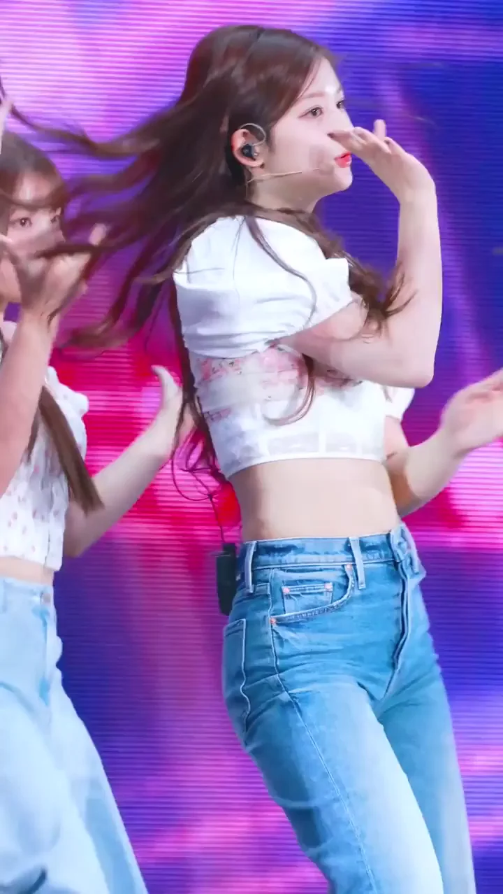 Sullyoon NMIXX Kpop Fap Fuel 🔥🍑