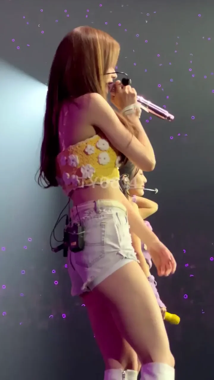 🔥 TWICE Sana's Thicc Ass Tease on Stage 🍑💦