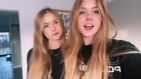 Blonde Twin Sluts Tease Hard 😍🔥