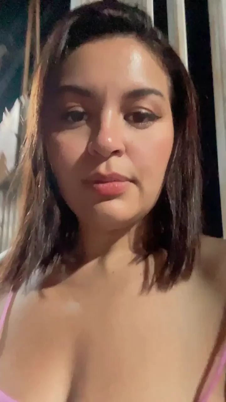 Making Gooners Happy with My Big Tits Tease 😍💦