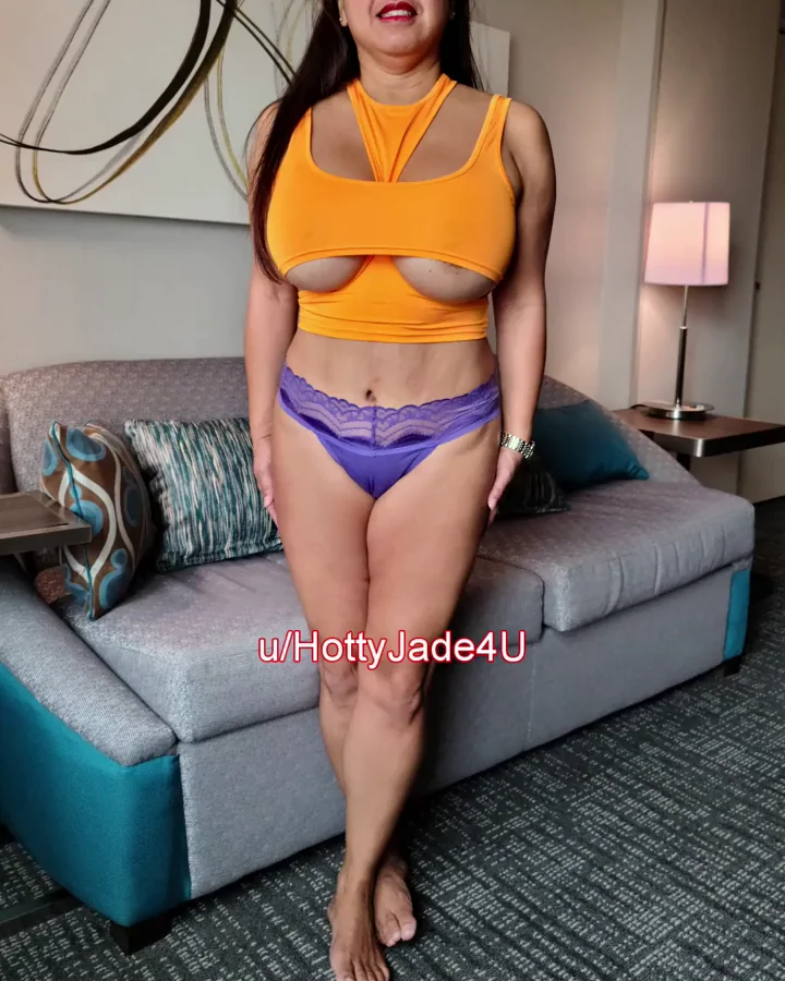 My brown underboob and cameltoe