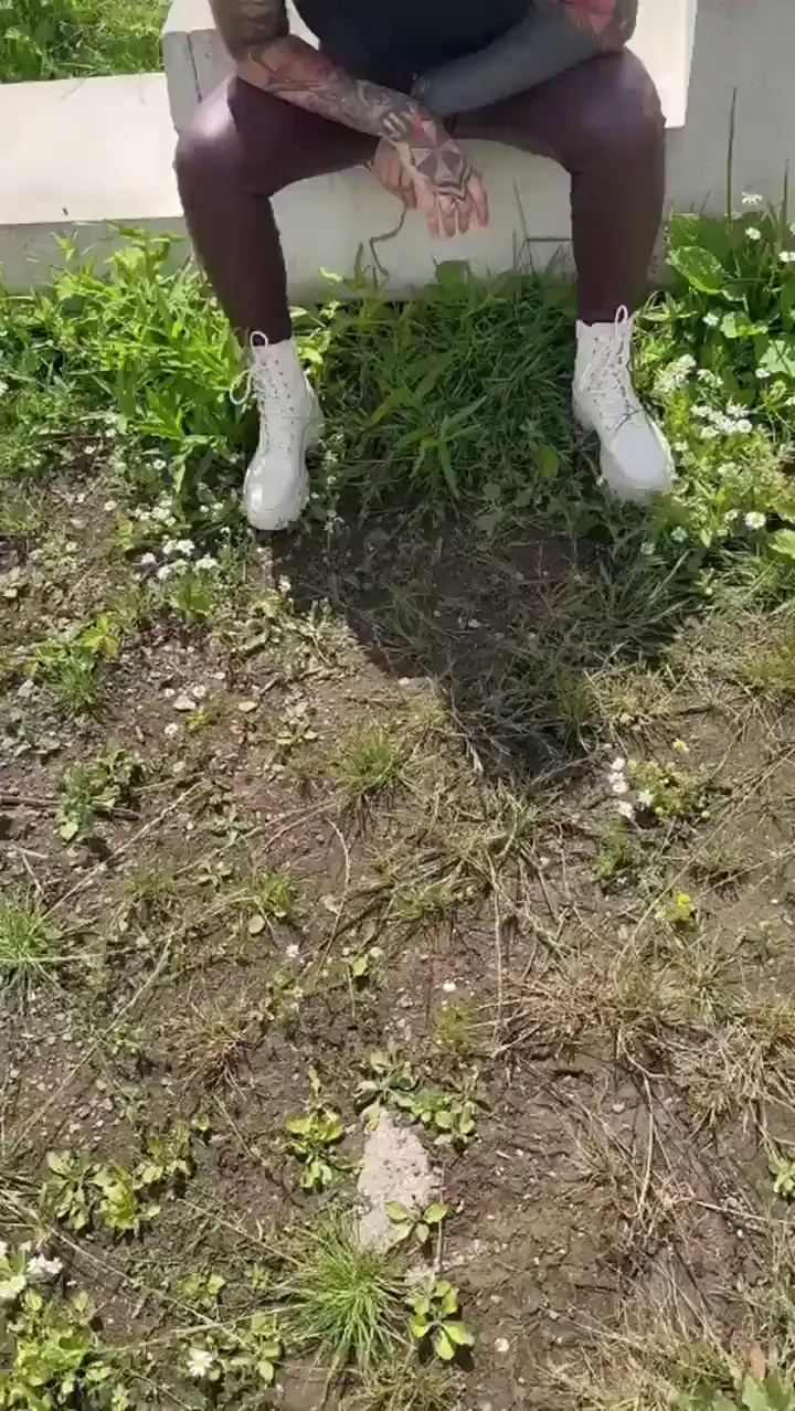 😈 Slutty Chick Sucks Off Random Dude in the Grass – Bad Thing? Hell No! 🍆💦