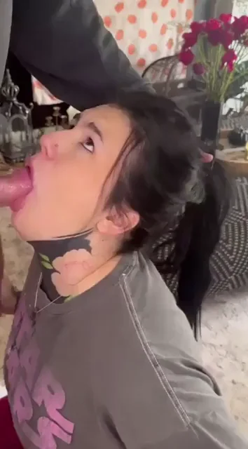 I love it when guys fuck my mouth like it's a pussy