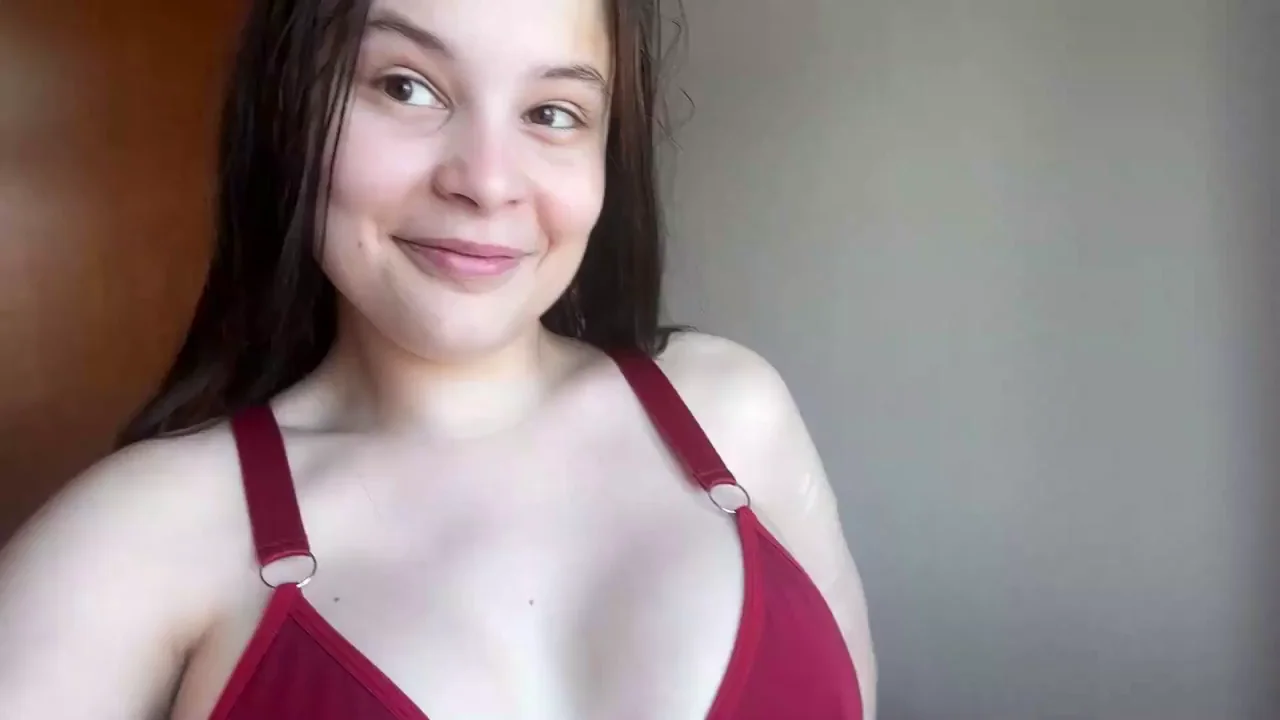 That's how a horny college girl looks both from the front and from the back