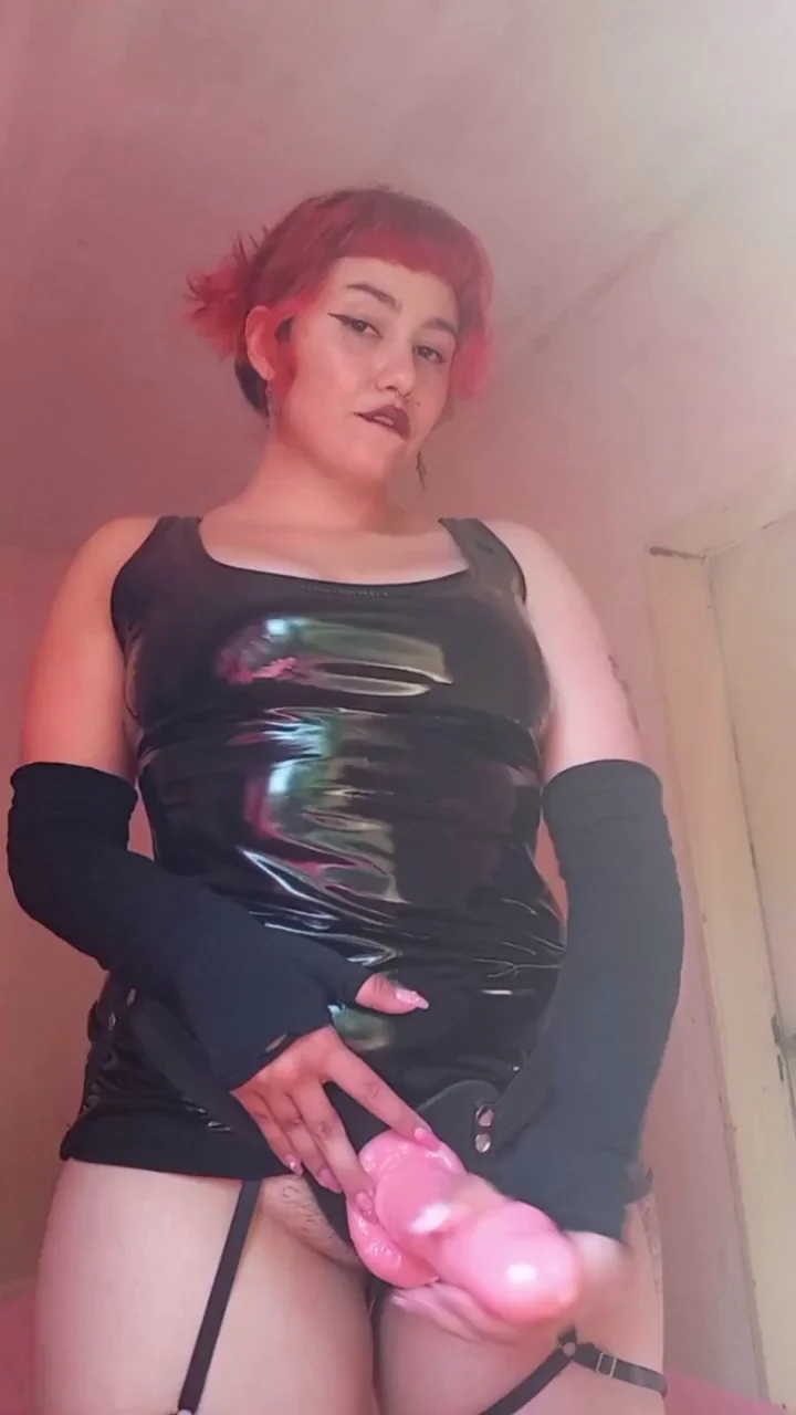 Get on your knees and beg stupid betaboi [f]
