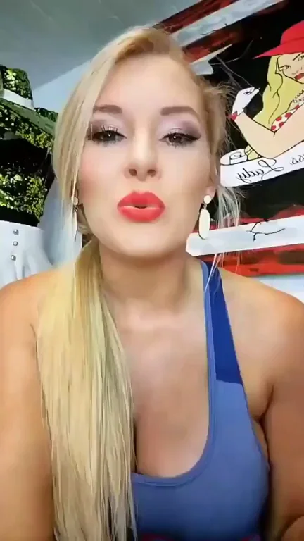 Lacey Evans