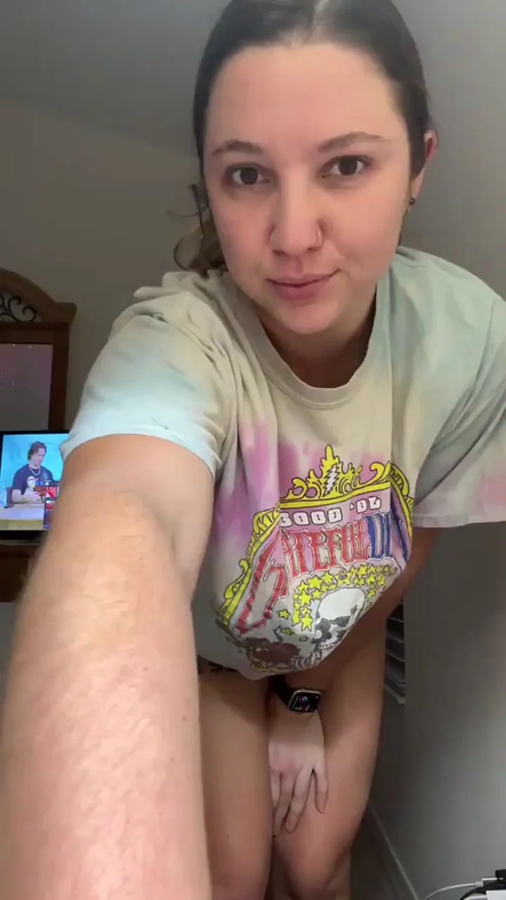 Legs or boobies 🤤