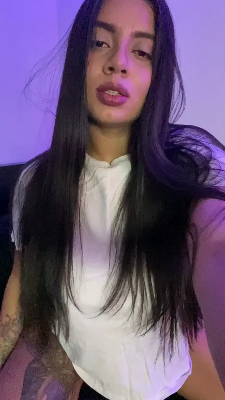 Cum on My Juicy Tits? 😈💦