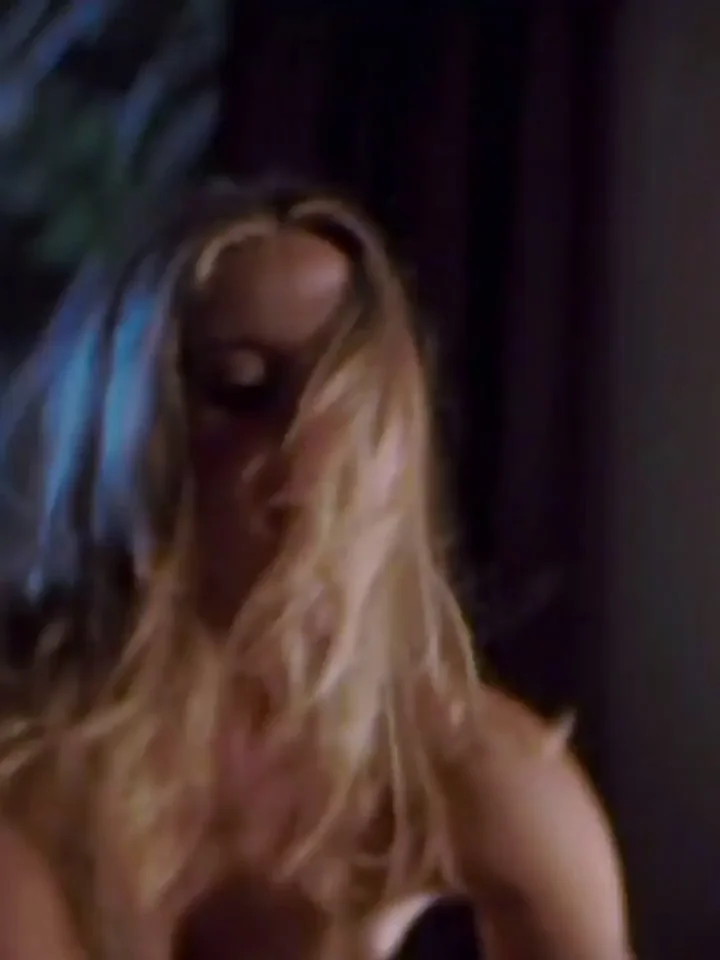 Julianna Guill's Juicy Cleavage Tease 😈🍒